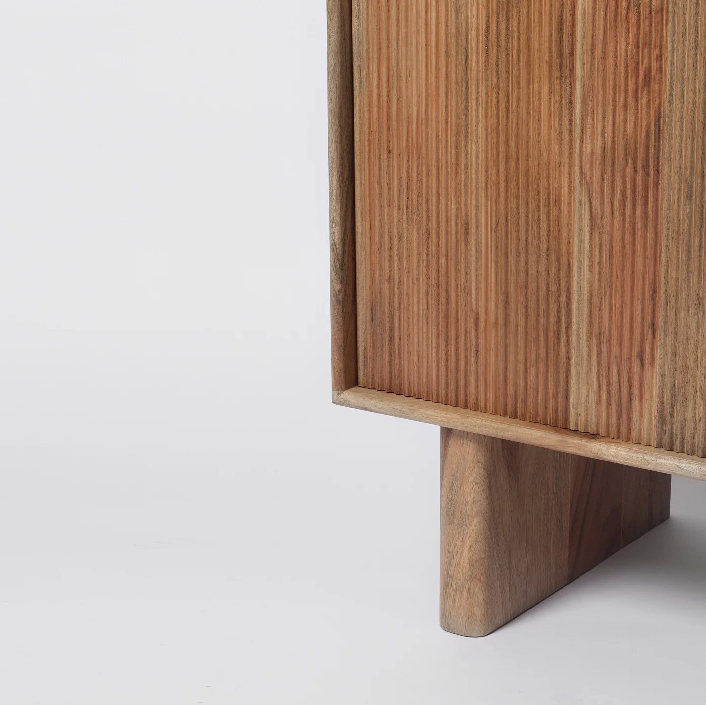 Edvard Acacia Ribbed Sideboard - Image 4