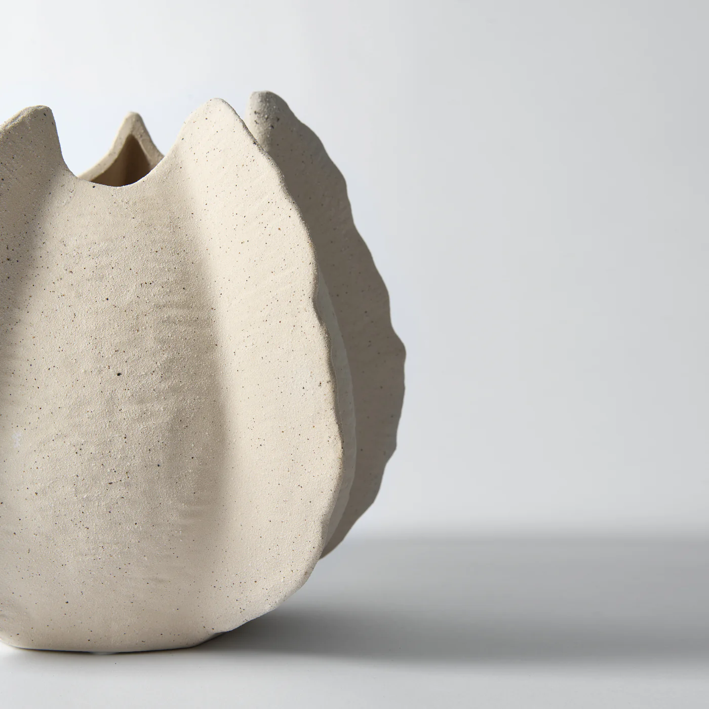 Mitsuki Urchin Vase Small - Image 4