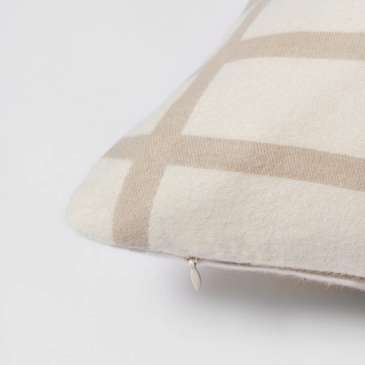 Sjakk Beige Cushion Large - Image 5